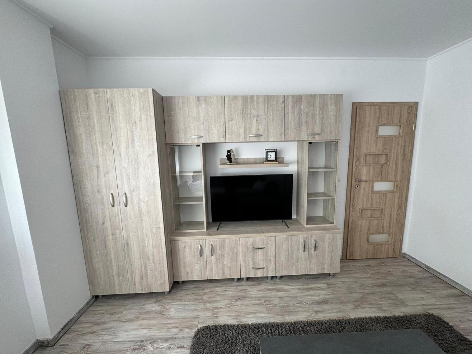 Bingo Apartman Cristuru Secuiesc Exteriör bild